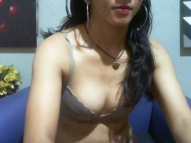 Cyah2's BongaCams show and profile