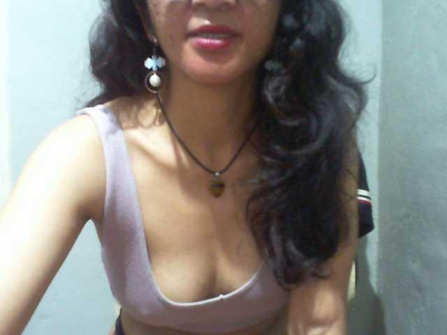 Cyah2's BongaCams show and profile