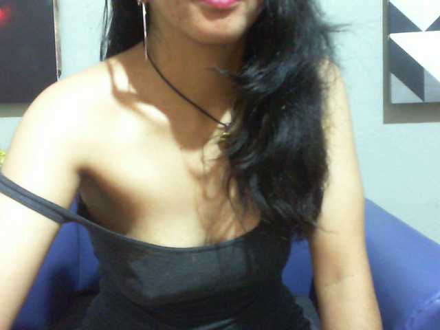 Cyah2's BongaCams show and profile