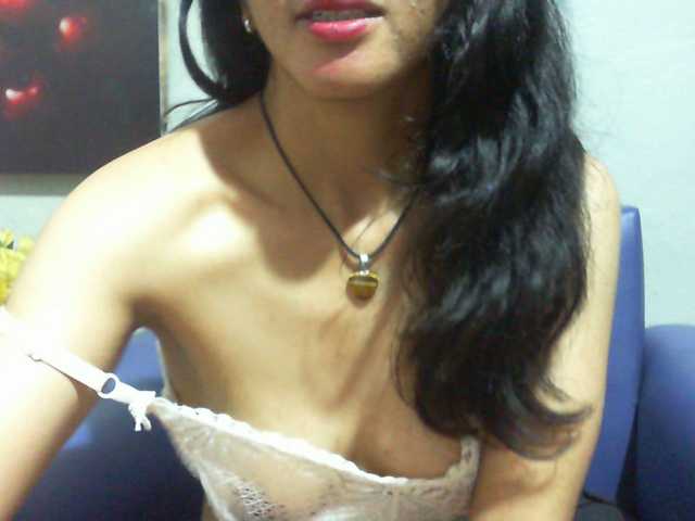 Cyah2's BongaCams show and profile