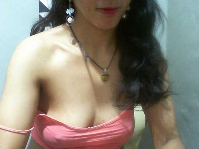 Cyah2's BongaCams show and profile