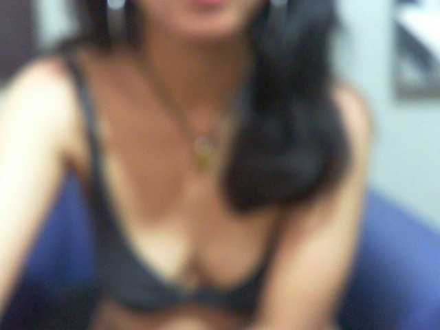 Cyah2's BongaCams show and profile