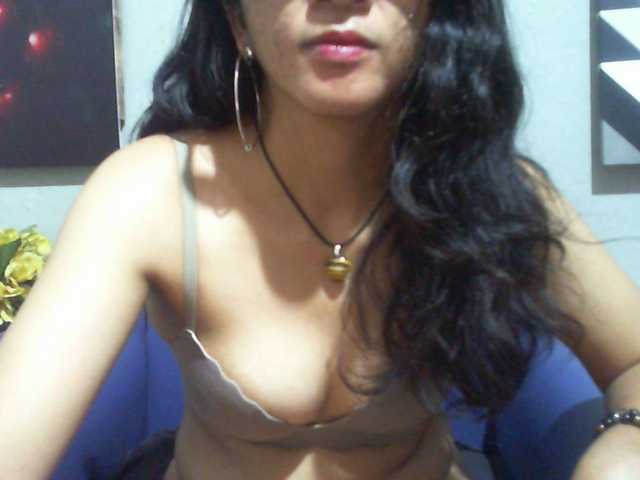 Cyah2's BongaCams show and profile