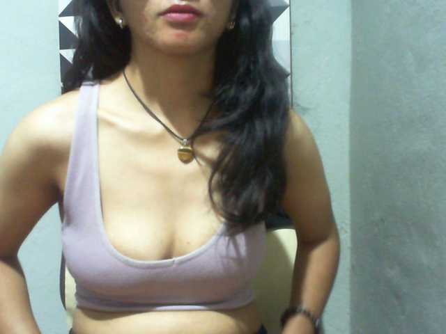 Cyah2's BongaCams show and profile