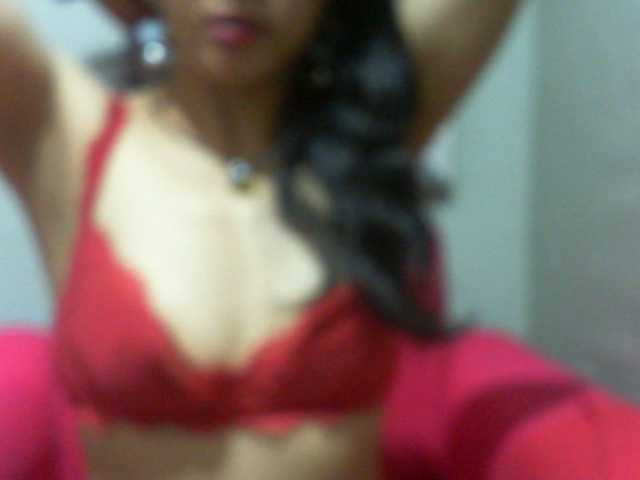 Cyah2's BongaCams show and profile