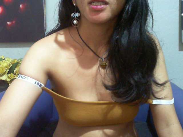 Cyah2's BongaCams show and profile