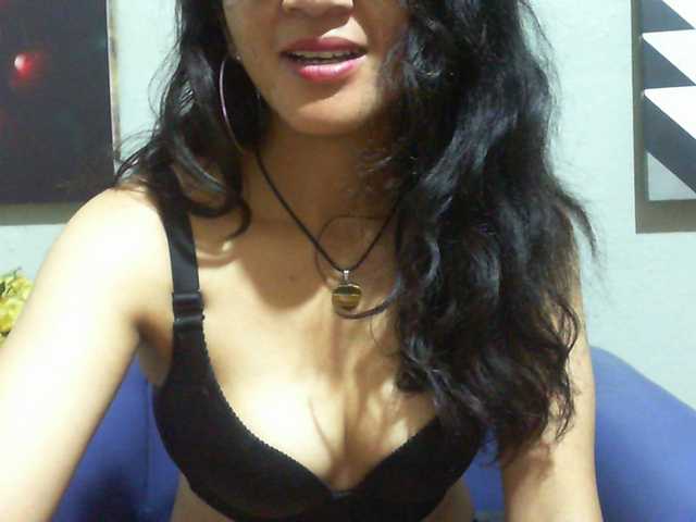 Cyah2's BongaCams show and profile