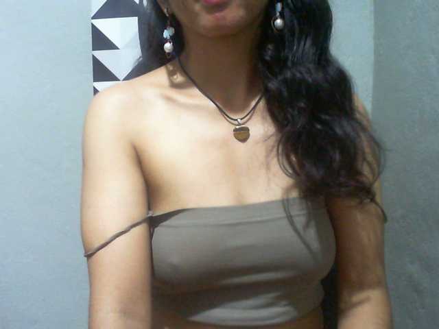 Cyah2's BongaCams show and profile