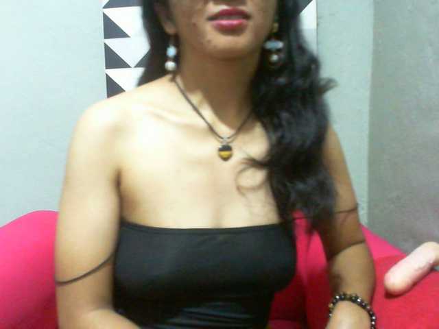 Cyah2's BongaCams show and profile