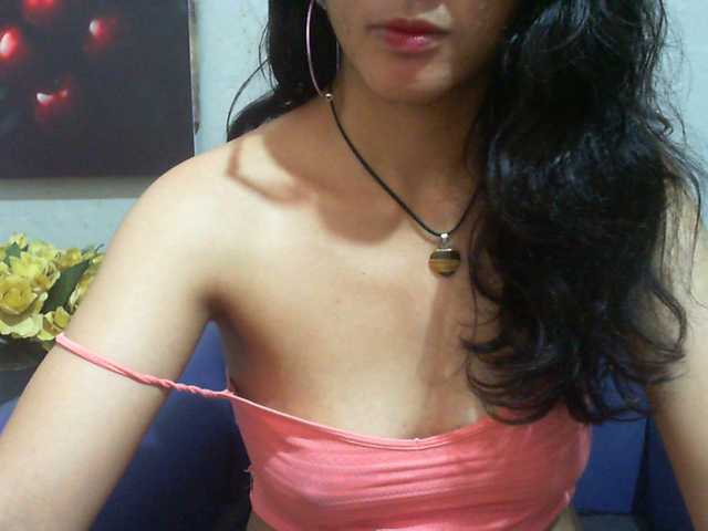 Cyah2's BongaCams show and profile