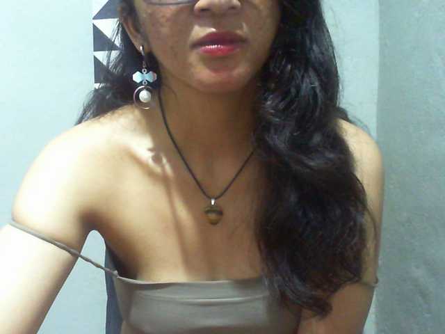 Cyah2's BongaCams show and profile