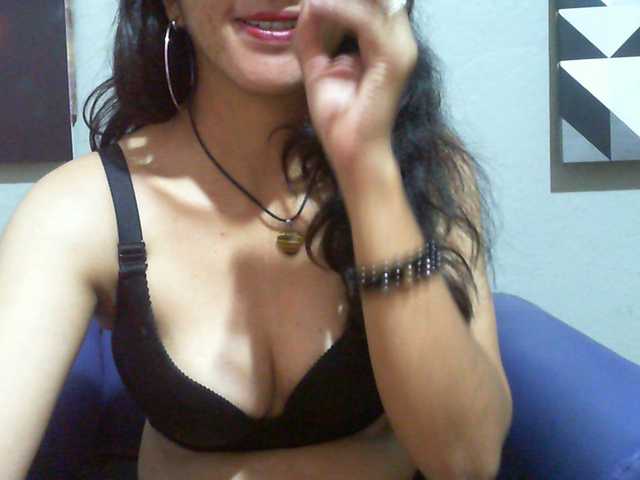 Cyah2's BongaCams show and profile