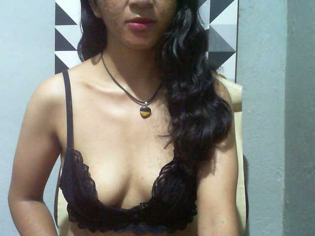 Cyah2's BongaCams show and profile