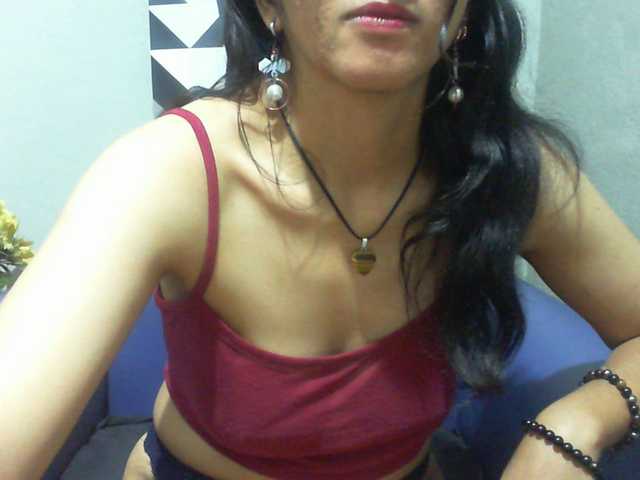 Cyah2's BongaCams show and profile