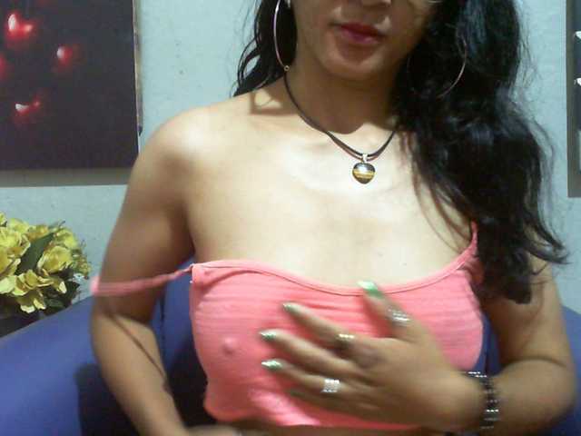 Cyah2's BongaCams show and profile