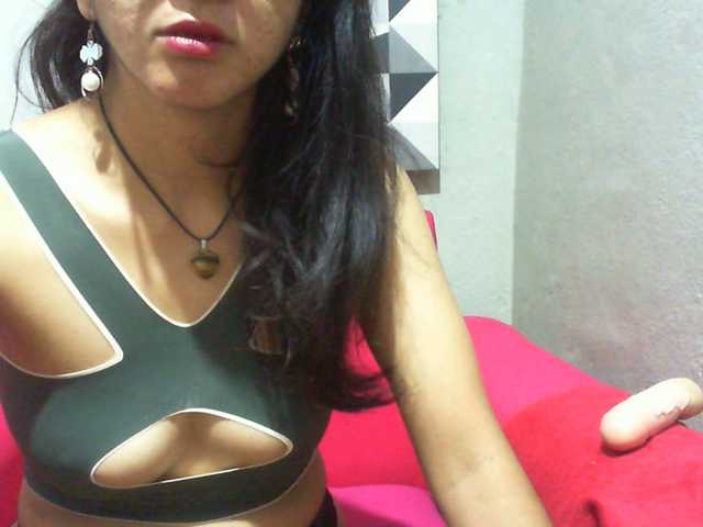 Cyah2's BongaCams show and profile