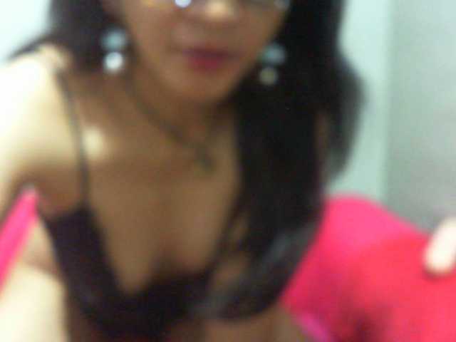 Cyah2's BongaCams show and profile