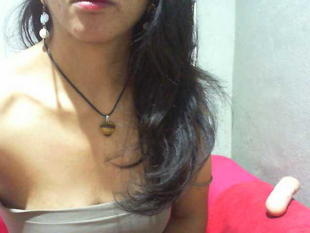 Cyah2's BongaCams show and profile