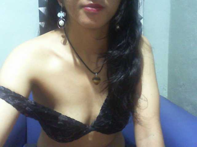 Cyah2's BongaCams show and profile