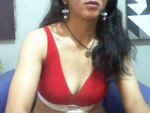 Cyah2's BongaCams show and profile