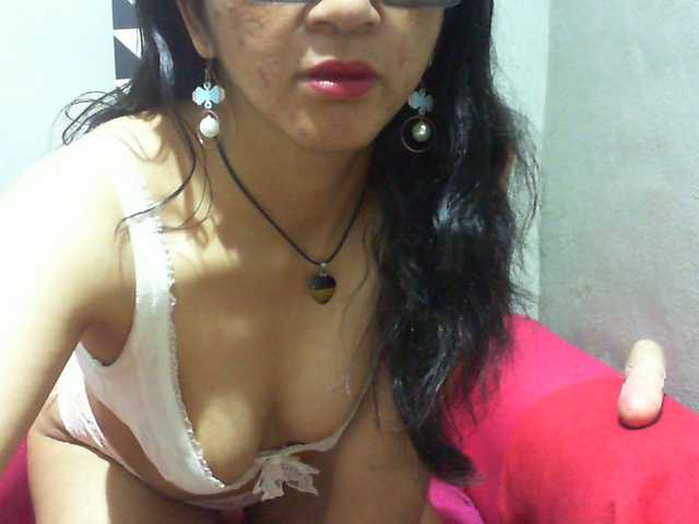 Cyah2's BongaCams show and profile