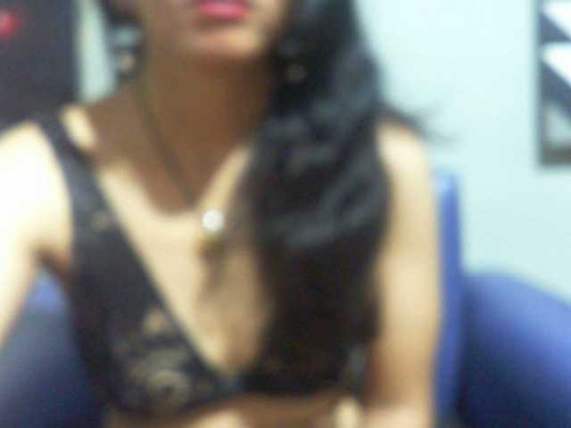 Cyah2's BongaCams show and profile