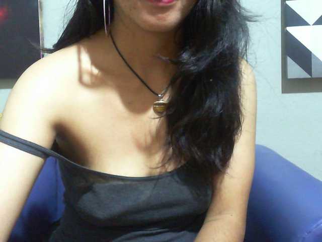 Cyah2's BongaCams show and profile