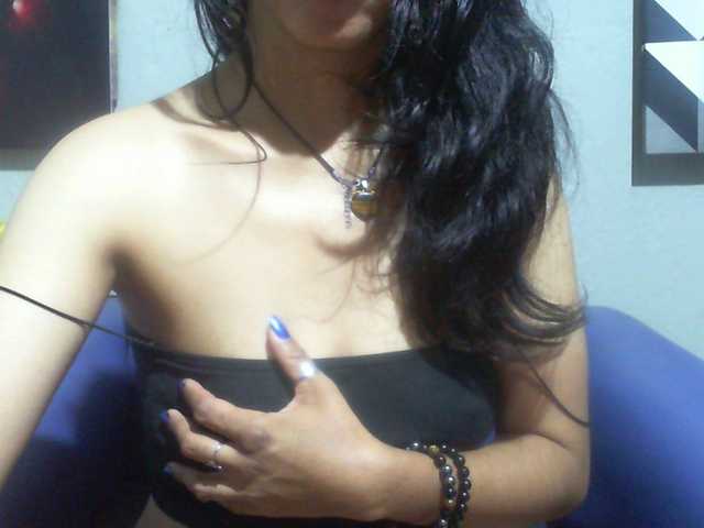 Cyah2's BongaCams show and profile