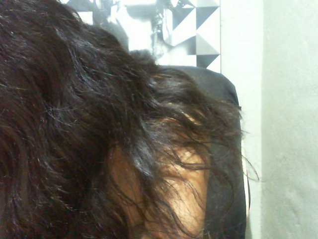 Cyah2's BongaCams show and profile