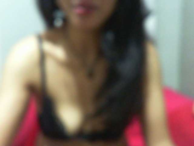 Cyah2's BongaCams show and profile