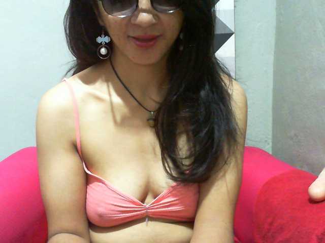 Cyah2's BongaCams show and profile