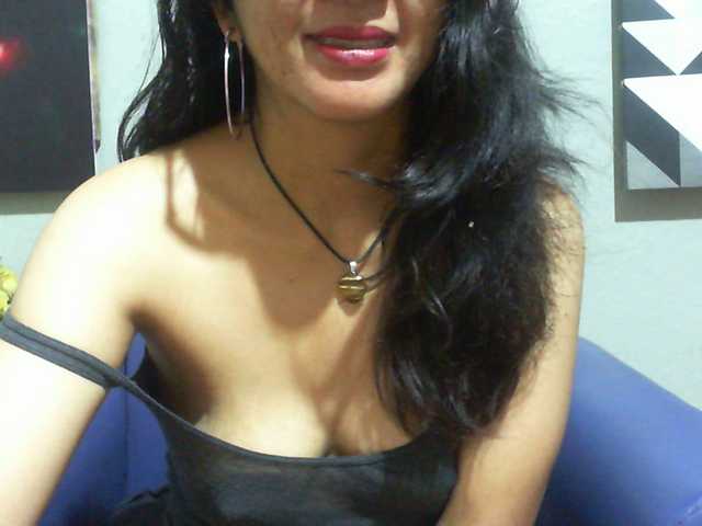 Cyah2's BongaCams show and profile