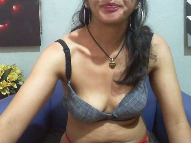 Cyah2's BongaCams show and profile