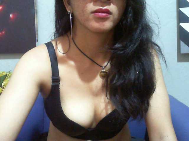 Cyah2's BongaCams show and profile