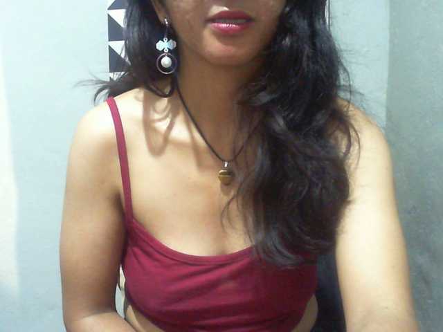 Cyah2's BongaCams show and profile