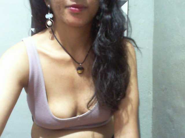 Cyah2's BongaCams show and profile