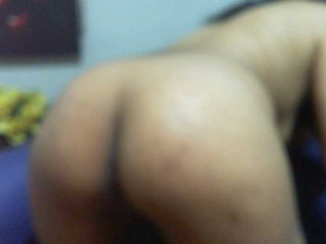 Cyah2's BongaCams show and profile