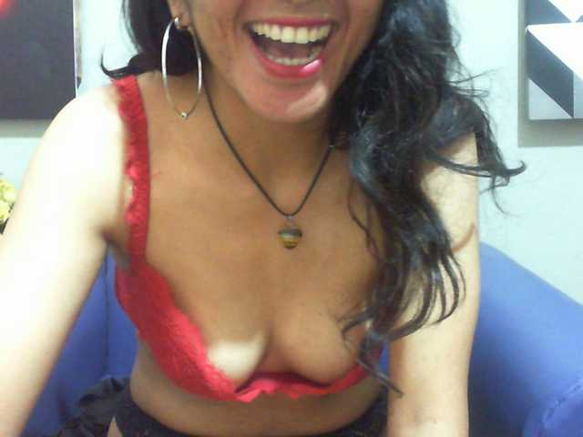 Cyah2's BongaCams show and profile