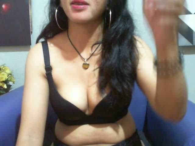 Cyah2's BongaCams show and profile