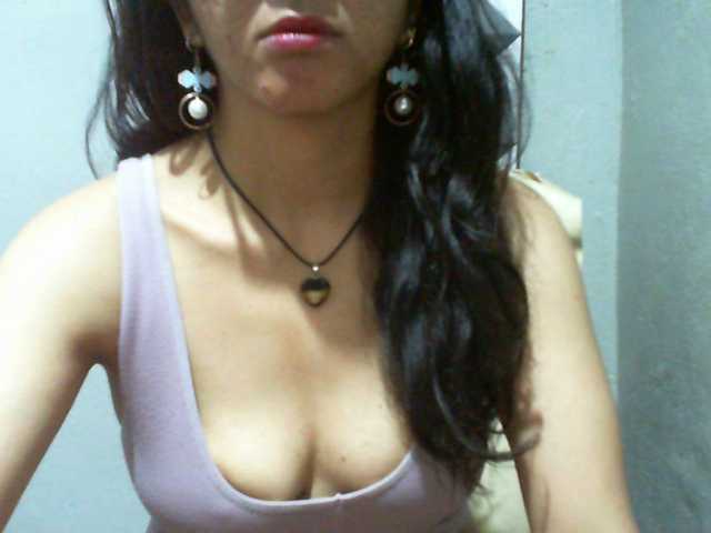 Cyah2's BongaCams show and profile