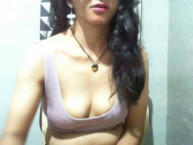 Cyah2's BongaCams show and profile