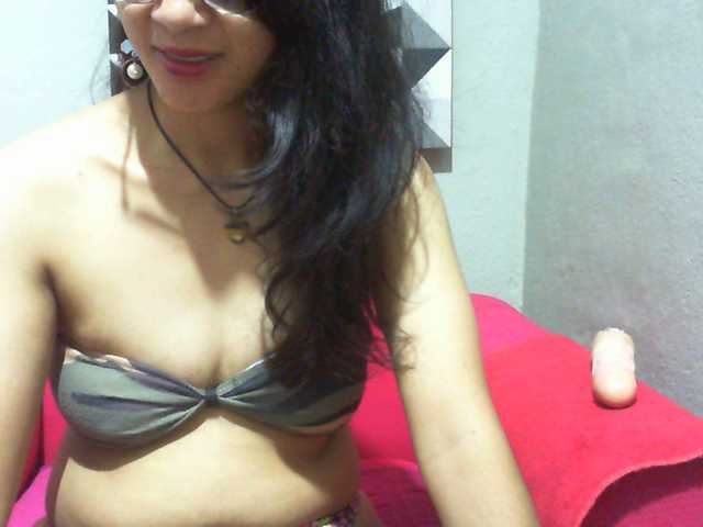 Cyah2's BongaCams show and profile