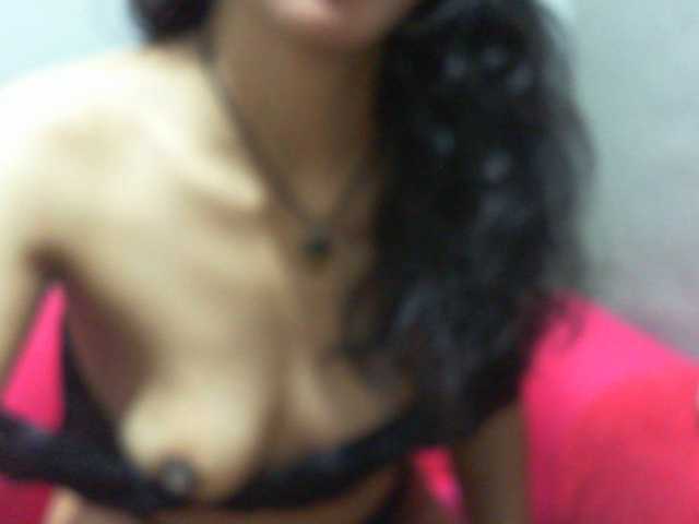 Cyah2's BongaCams show and profile