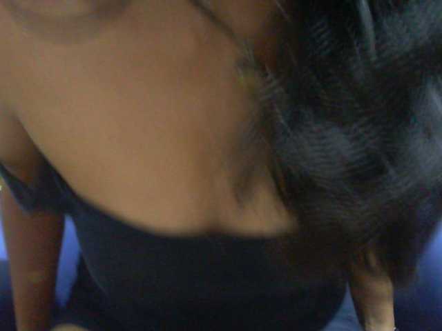 Cyah2's BongaCams show and profile