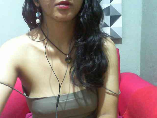 Cyah2 Live Webcam on BongaCams