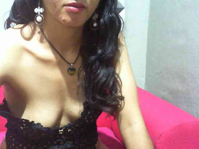 Cyah2 Live Webcam on BongaCams