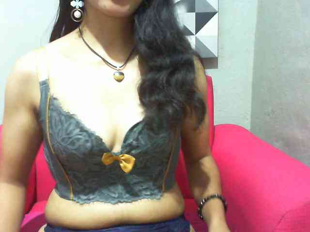 Cyah2 Live Webcam on BongaCams