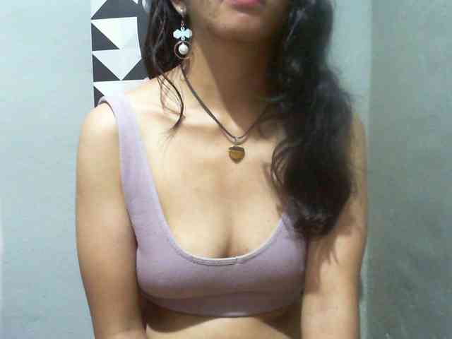 Cyah2 Live Webcam on BongaCams