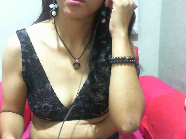 Cyah2 Live Webcam on BongaCams