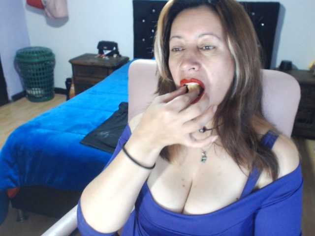 Melissaw1216's BongaCams show and profile